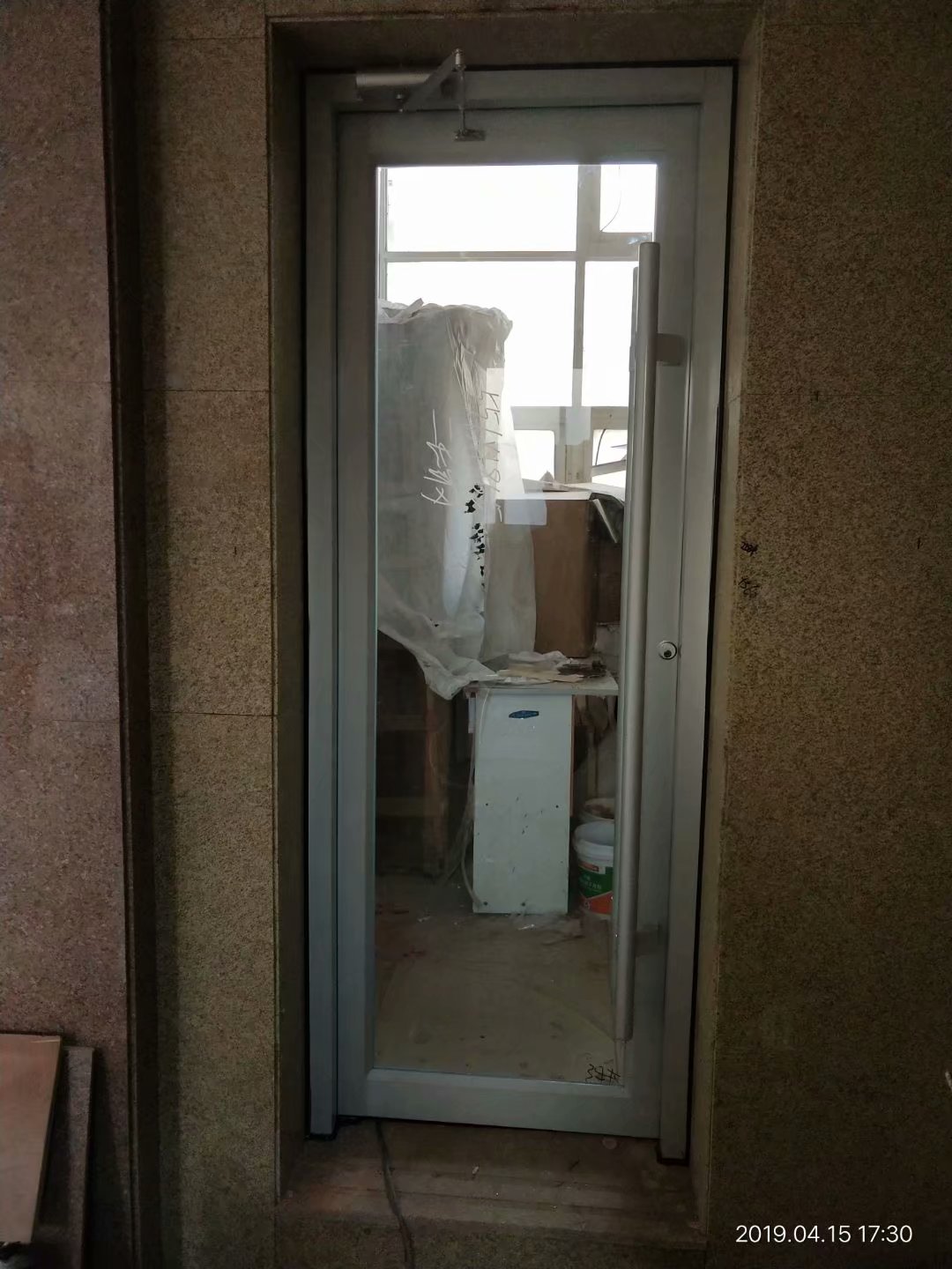 市立医院加藤自动门、肯德基门