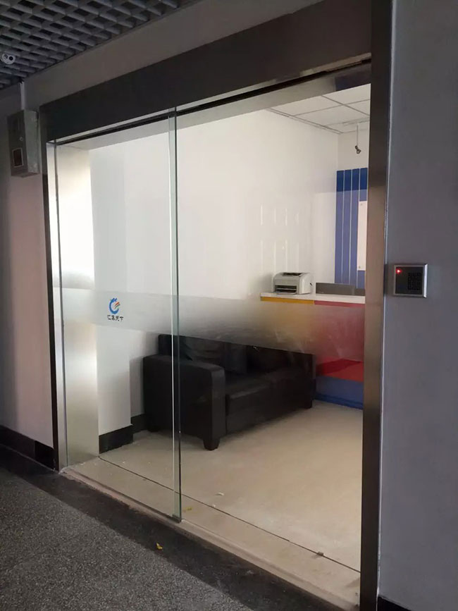 指纹门禁30黑钛拉丝自动门